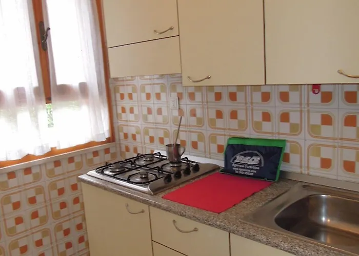 شقة With Garden 250 Meters From The