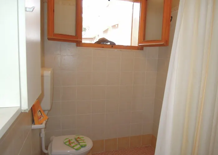 شقة With Garden 250 Meters From The