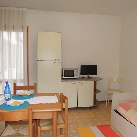 With Garden 250 Meters From The Apartment Bibione