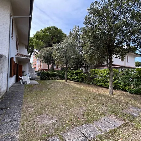 With Garden 250 Meters From The Apartment Bibione