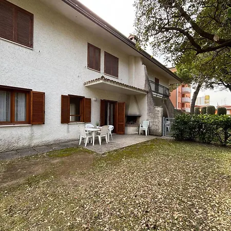Apartment With Garden 250 Meters From The Bibione