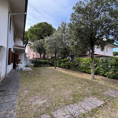 With Garden 250 Meters From The Apartment *