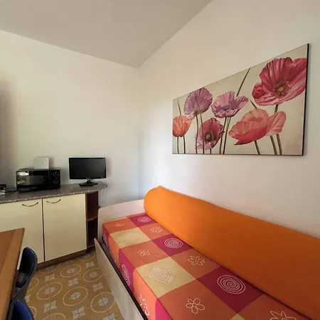 With Garden 250 Meters From The Apartment *