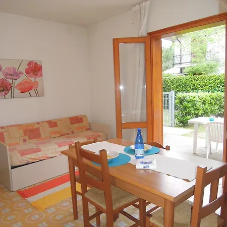 With Garden 250 Meters From The Apartment Bibione